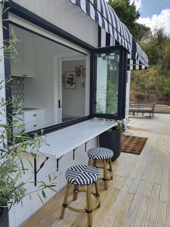 Tiny House With Greenhouse Dining Lower Hutt Ngoại thất bức ảnh